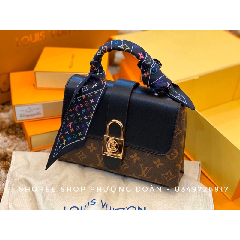 Túi Ngọc Trinh Ỏ khoá Không kèm khăn (kèm hộp) size 21 hàng Đẹp ảnh thật