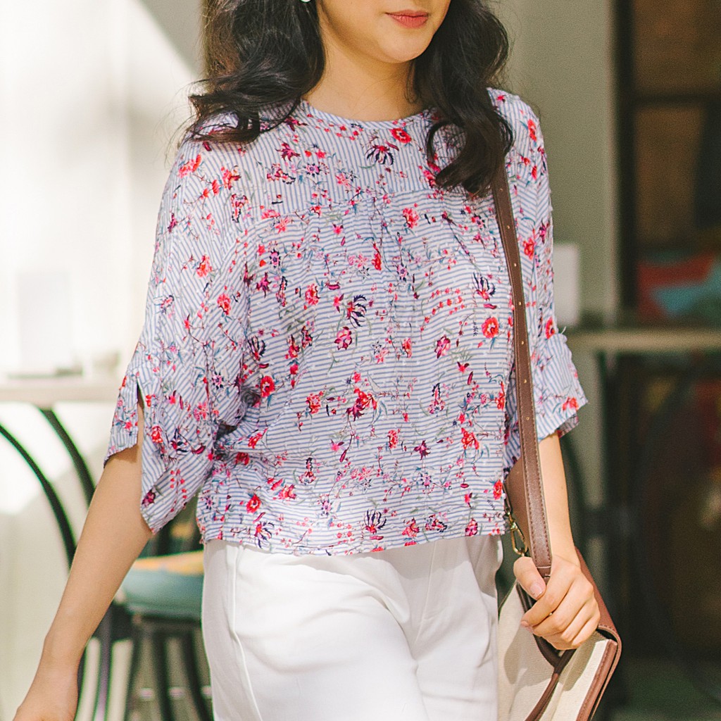 [Mã FASHIONMALLT4 giảm 15% đơn 150k] Ceci Cela - Áo Hoa Nhí Tay Lỡ