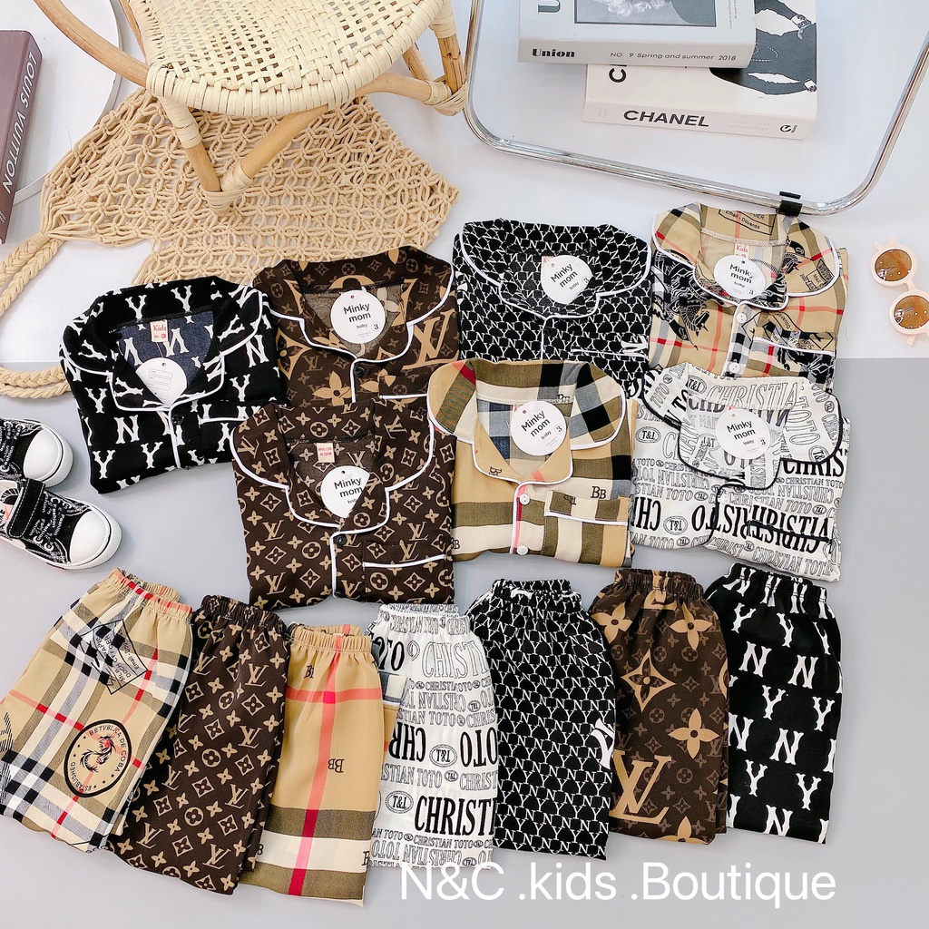 Pijama lụa Hàn cao cấp họa tiết thương hiệu cho bé