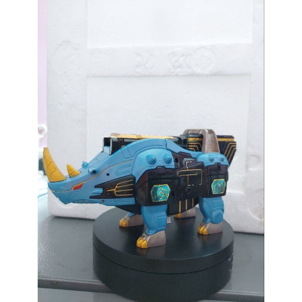 DX Gaoranger Gao tê giác.