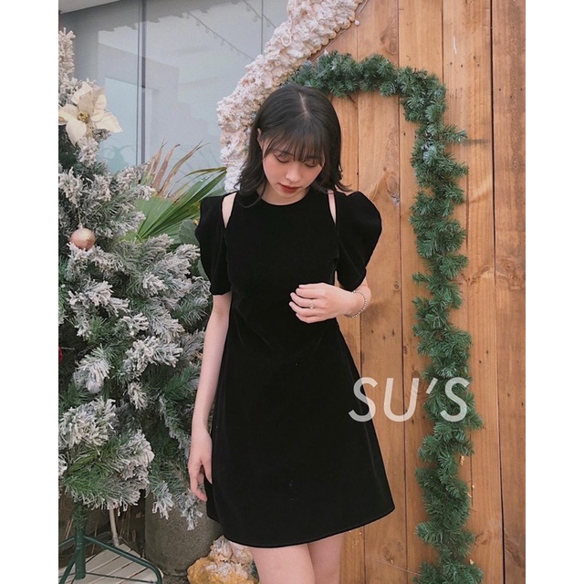 Váy nhung cổ tròn xẻ vai tay bồng V578 SUSTORE