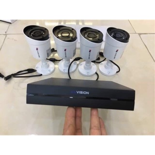 Trộn bộ camera 4 mắt 2.0mp