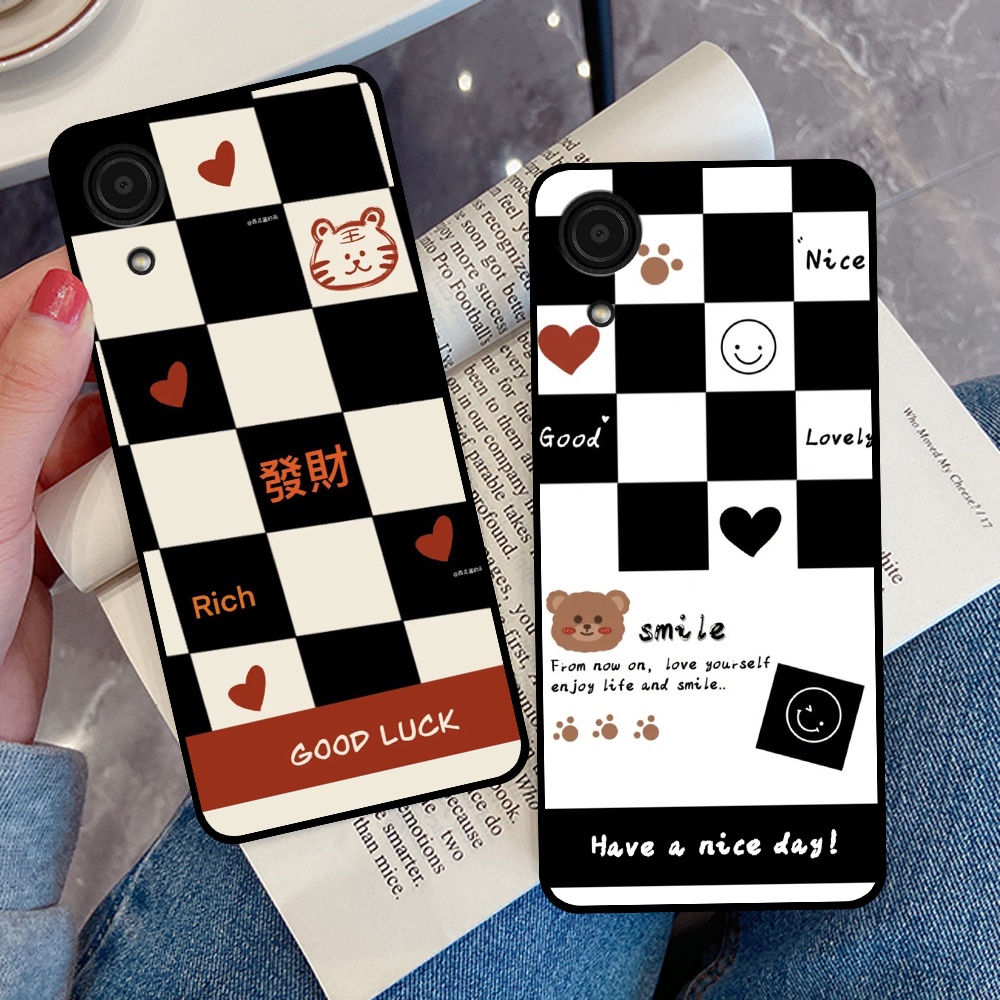 Ốp lưng Samsung A03 Core in hình sọc caro, họa tiết đen trắng dễ thương