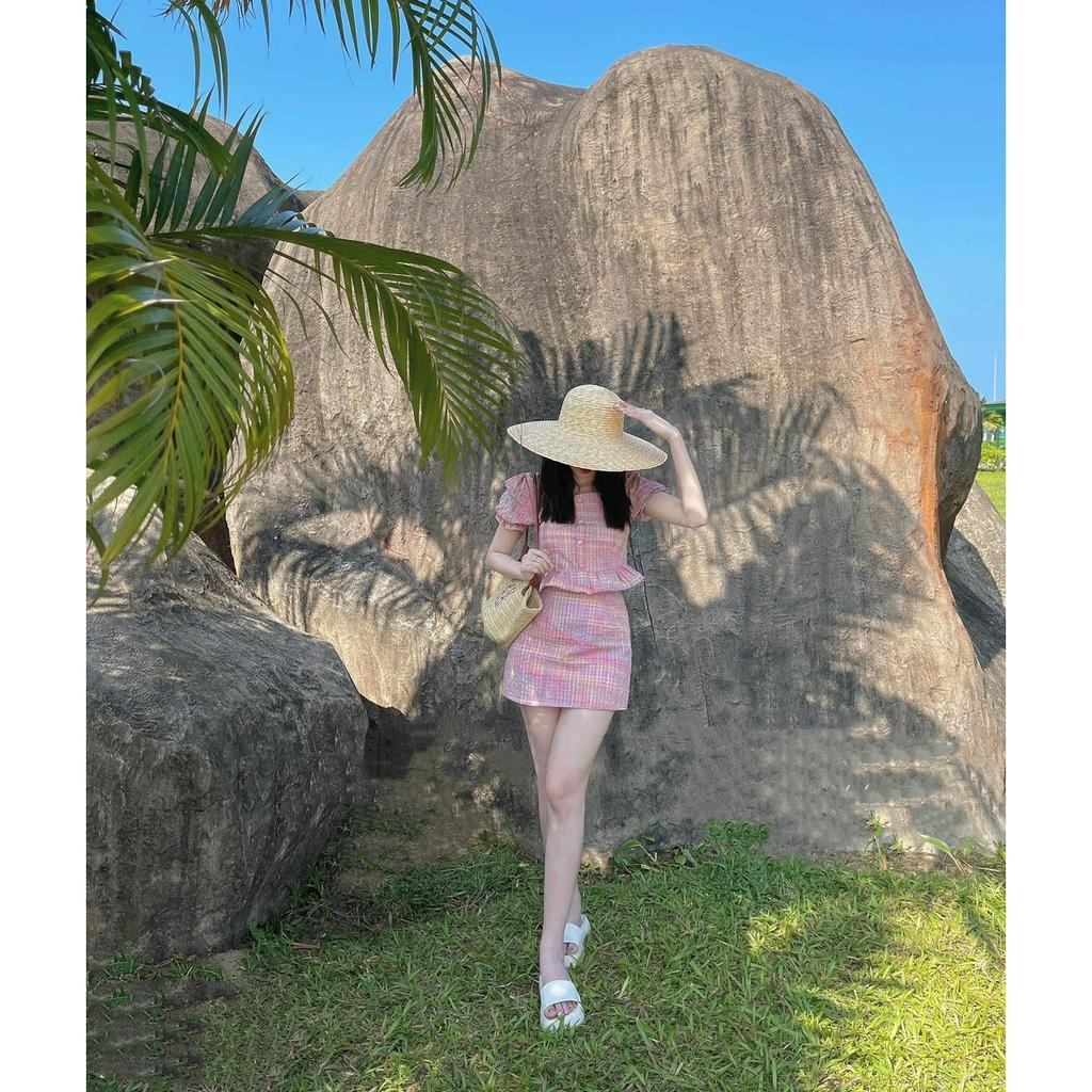 Set áo chân váy kẻ hồng