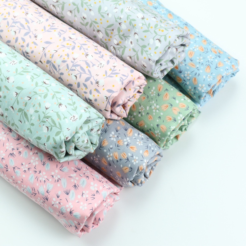 Vải cotton họa tiết hoa lá nhỏ kích thước 100x160cm