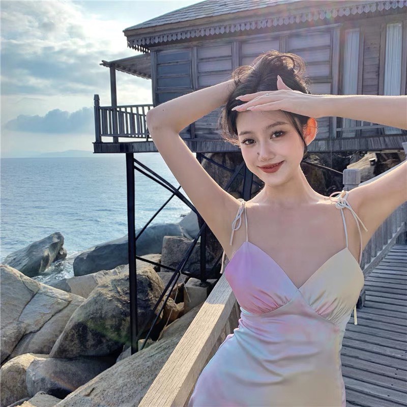 Đầm nữ hai dây loang màu dáng ôm đi biển xẻ tà ulzzang