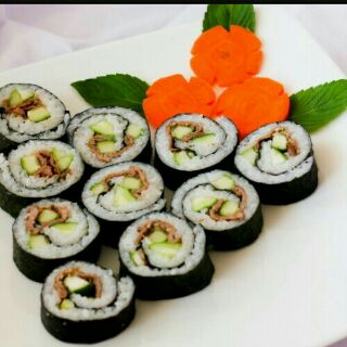 Sushinori/ kimbap (lá rong biển cuốn cơm)