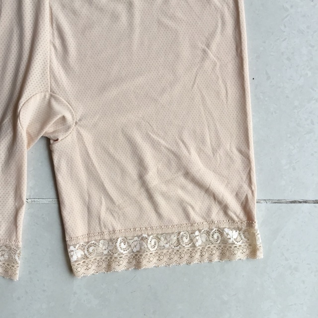 Quần Lót Đùi Su Thông Hơi Mặc trong váy