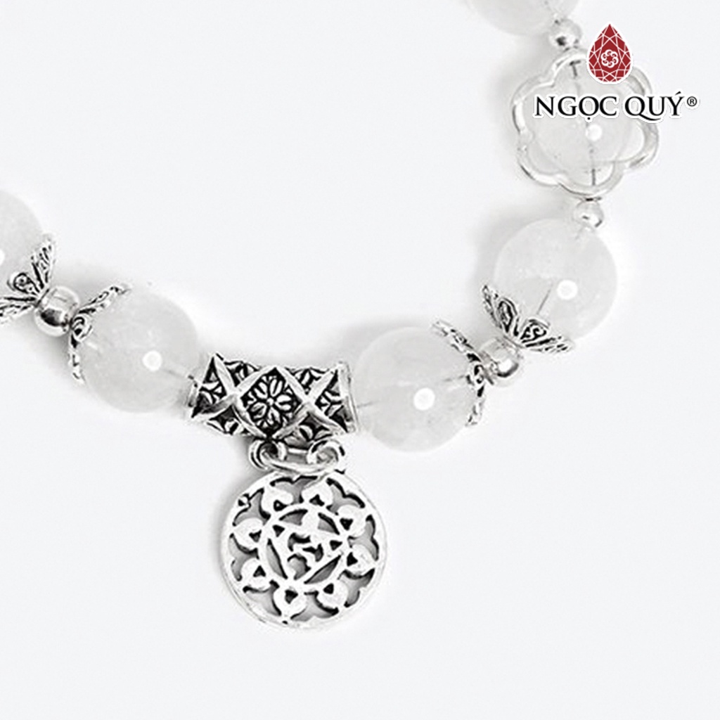Vòng TA ưu linh trắng phối charm bạc - Ngọc Quý