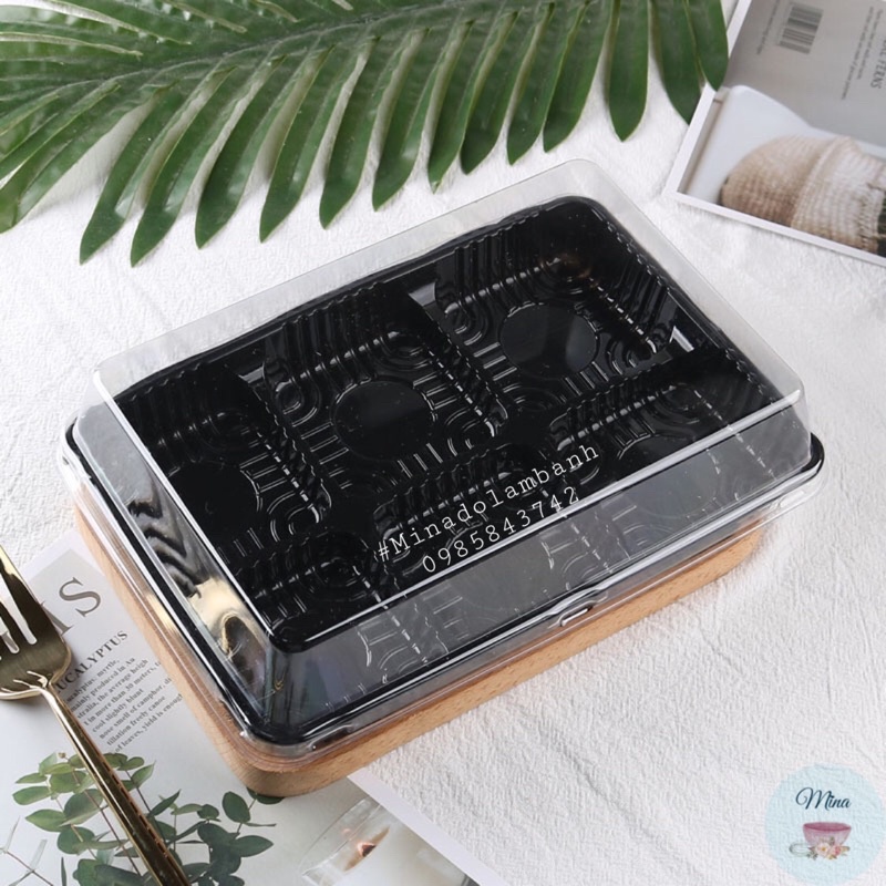 Hộp nhựa 6 ô vuông đựng bánh HT530 - 10 chiếc