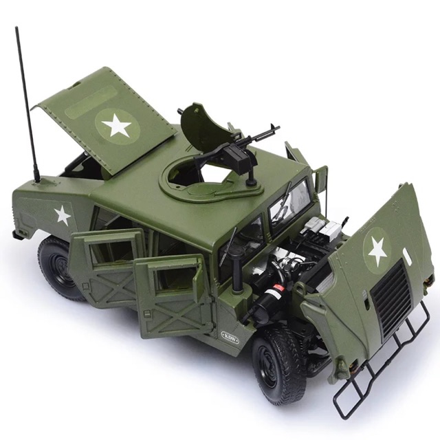 Mô hình xe Humvee quân sự