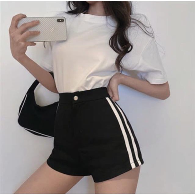 Quần Đùi Nữ Short Kaki Phối Sọc Thể Thao Cá Tính Năng Động DRQS09