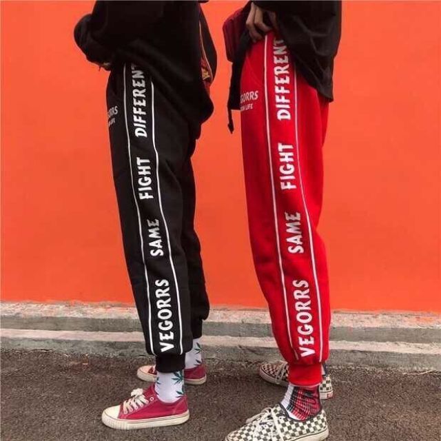 Quần jogger viền chữ