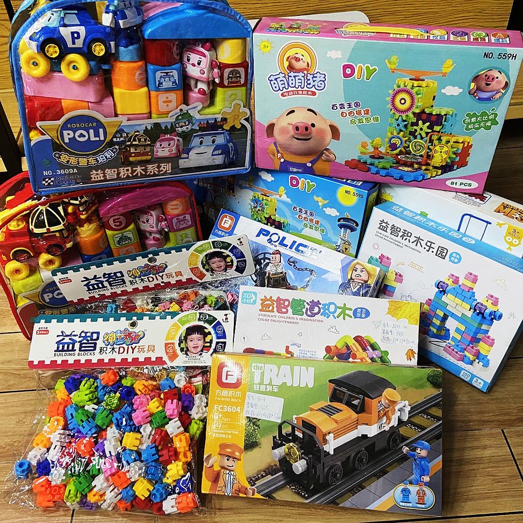Bán buôn đồ chơi Gọi Jin dành cho trẻ em Spree Net Red Puzzle Building Blocks Điều khiển từ xa Ô tô Barbie Nhà Bé t