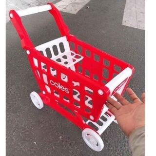 Xe đẩy siêu thị Coles cho bé