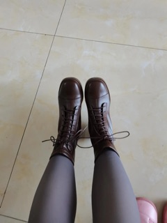 Giày boots khoá kéo sau