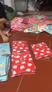 Bộ lanh lụa cho bé gái