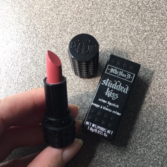 Son lì - KAT VON D STUDDED KISS CREME LIPSTICK - MÀU DOUBLE DARE ( hồng đất)(1g) (minisize)- USA