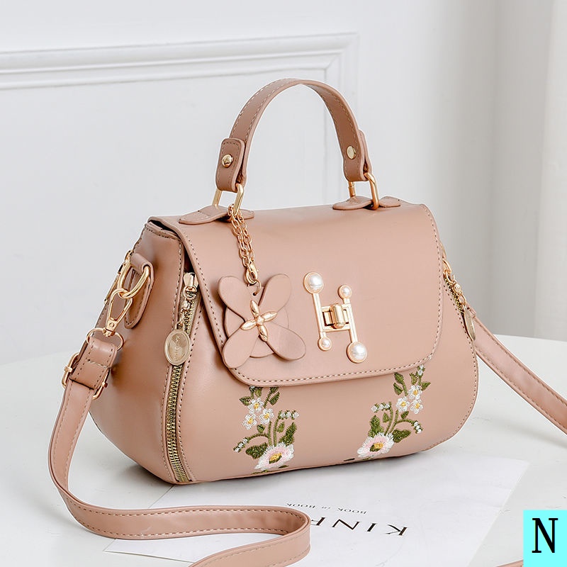 Túi Xách Đeo Vai Thêu Họa Tiết Phong Cách Mới 2020 Cho Phụ Nữ Trung Niên