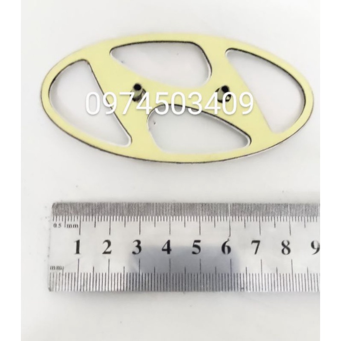 Logo biểu tượng Huyndai trang trí ô tô