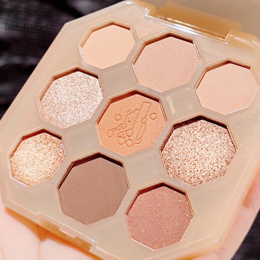 Bảng phấn mắt kim tuyến lấp lánh dùng trang điểm hàng ngày