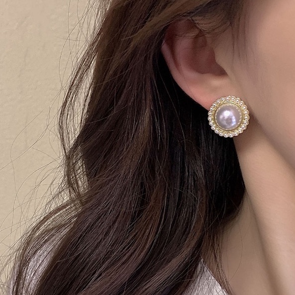 Bông Tai Đính Ngọc Trai Màu Cà Phê Phong Cách Hàn Quốc Thời Trang Thu Đông Cho Nữ