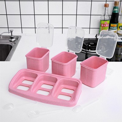 Hũ đựng gia vị 3 ngăn kèm 3 thìa làm từ nhựa thực phẩm an toàn và tiện lợi