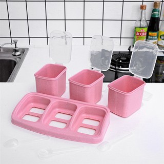 Hũ đựng gia vị 3 ngăn kèm 3 thìa làm từ nhựa thực phẩm an toàn và tiện lợi