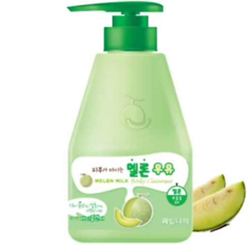 Sữa tắm trắng, dưỡng da hoa quả Kwailnara Body Cleanser Hàn Quốc 560ml - Hương chuối, hương dâu và hương d