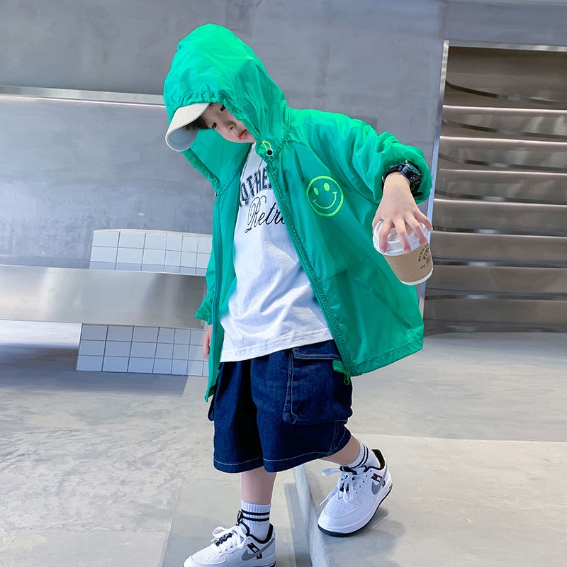 Áo Khoác Chống Nắng Bằng Lụa Lạnh Siêu Mỏng Thoáng Khí Họa Tiết Hoạt Hình Có Mũ Trùm Cho Bé Trai