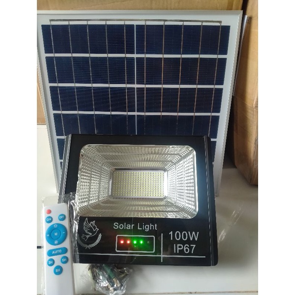 Đèn Pha Năng Lượng Mặt Trời 100W, Sáng, Vỏ Nhôm Đúc. Bảo hành 24 tháng. Sáng liên tục 8h-12h