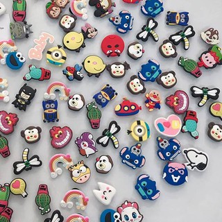 Jibbitz STICKER 2D  gắn dép sục lỗ cá sấu ngẫu nhiên