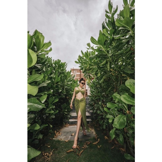 Đồ bơi nữ đi biển - Bikini 2 mảnh chữ V Hồ Ngọc Hà sang chảnh [Cao Cấp]