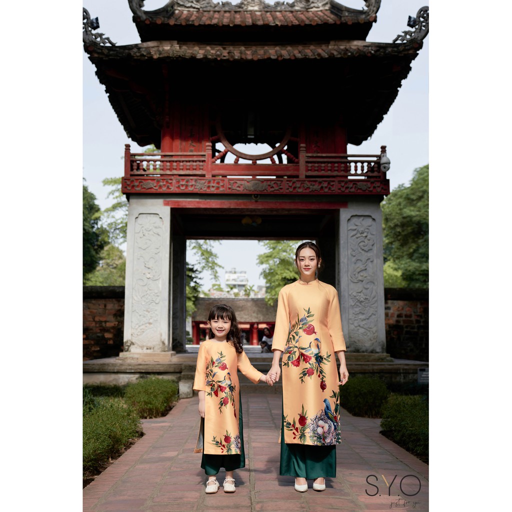 Áo Dài In Cành Lựu Đỏ SYO AD003
