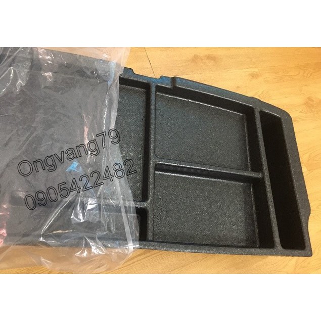 Khay cốp hành lý xe Hyundai Kona - Ms: 85750J9000TRY