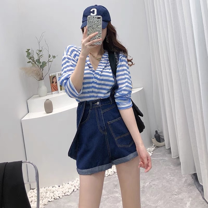 Quần short denim cạp cao có dây đeo túi phia trước