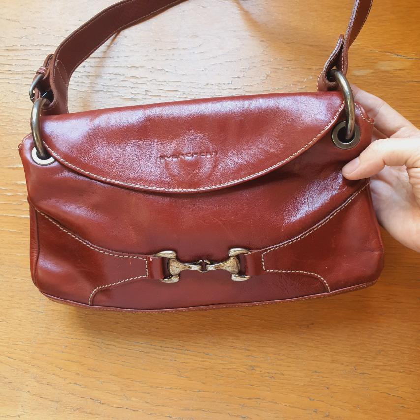 Túi đeo vai da thật vintage. Hiệu Evergreen. Made in Spain - em và nắng