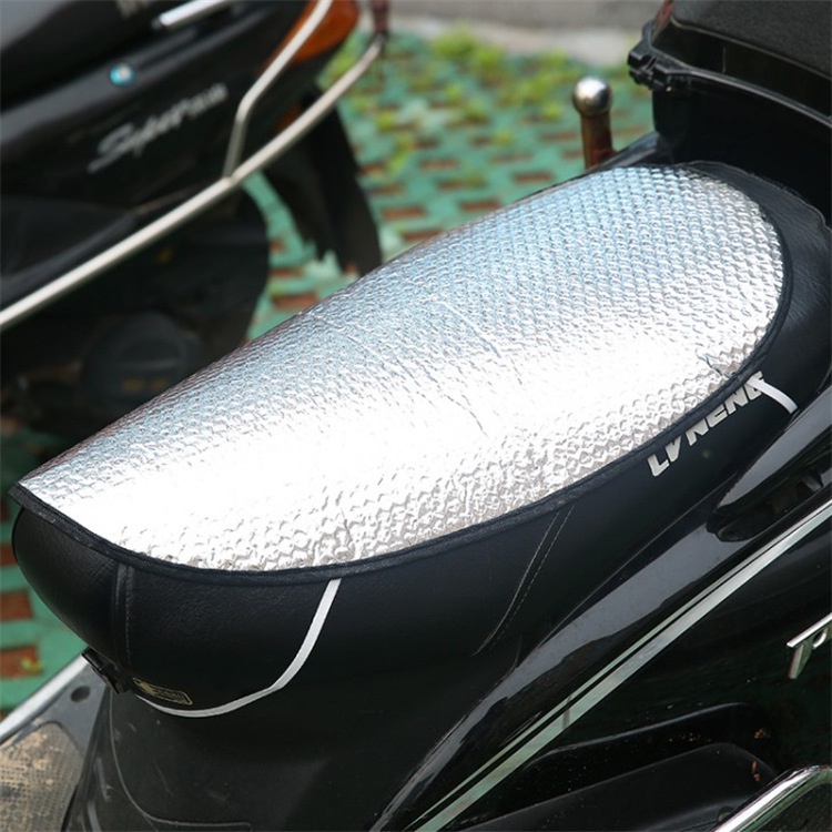 Tấm phủ yên xe máy thoáng khí che nắng chống bụi bẩn chống nóng chống thấm thumbnail