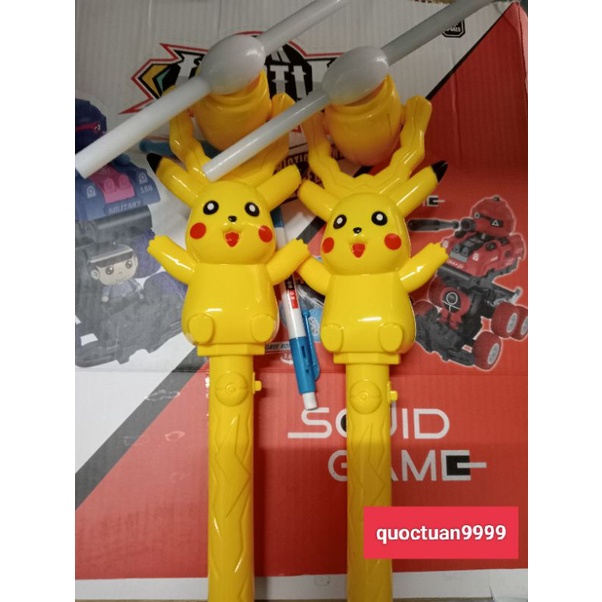 Đồ chơi cây quay Pikachu có nhạc và đèn
