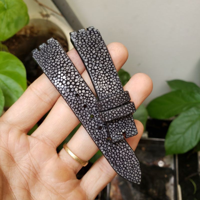 Dây đồng hồ swatch swiss da cá đuối