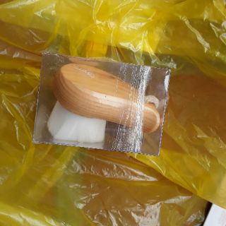 Cọ rửa mặt cán gỗ Hàn Quốc