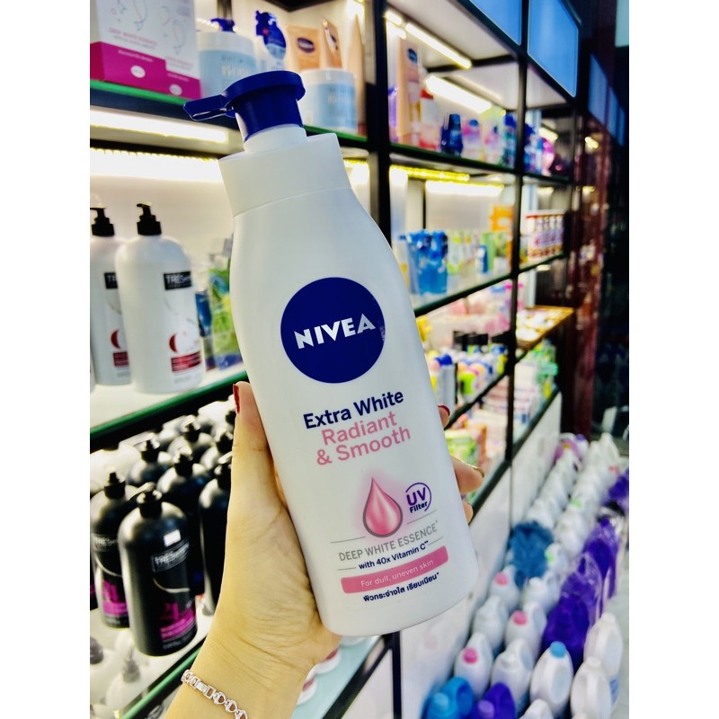 Sữa dưỡng thể trắng mịn Ban Ngày Thái Nivea Extra White Radiant &amp; Smooth 400ml