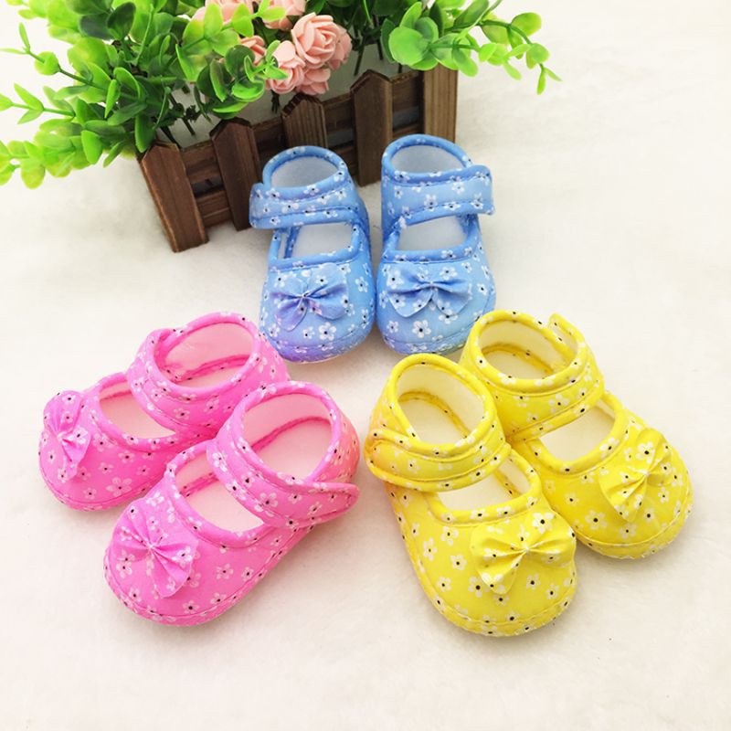 Giày búp bê chất liệu cotton chống trượt đính nơ xinh xắn cho bé 0-18 tháng tuổi