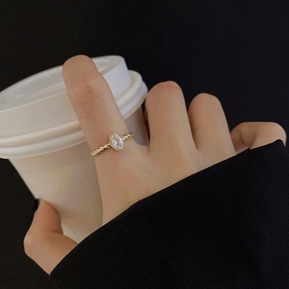 Nhẫn đeo bằng thép titan mạ vàng có đính đá thiết kế sang trọng cho nữ