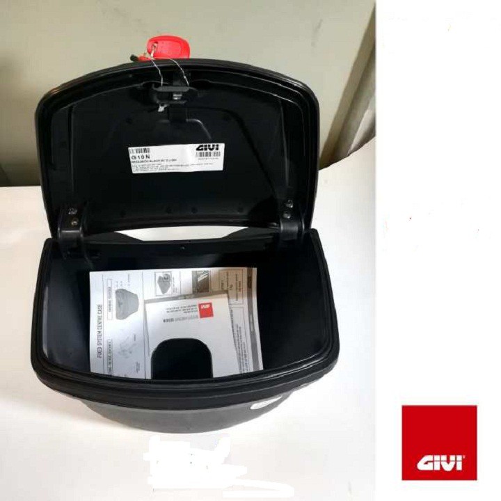 Thùng Giữa Givi G10N Monolock 7.5L tặng kèm Pát Exciter 2018