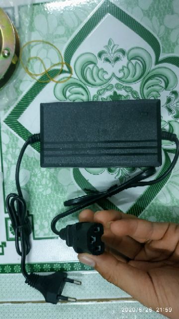 Sạc điện acquy bình phun thuốc 12v 12ah