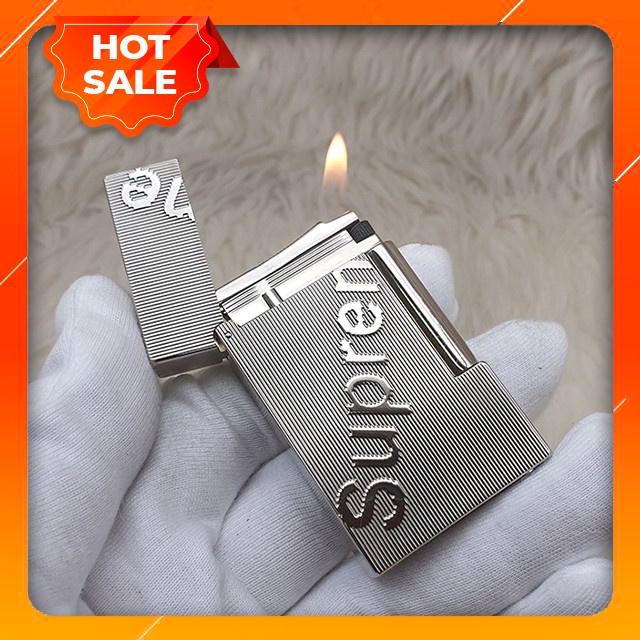 { HOT }𝐇𝐨̣̂𝐩 𝐐𝐮𝐞̣𝐭 𝐁𝐚̣̂𝐭 𝐋𝐮̛̉𝐚 Dupont g.a đ.á D185T Họa Tiết Kẻ Dọc Khắc Chữ Supreme Màu Bạc