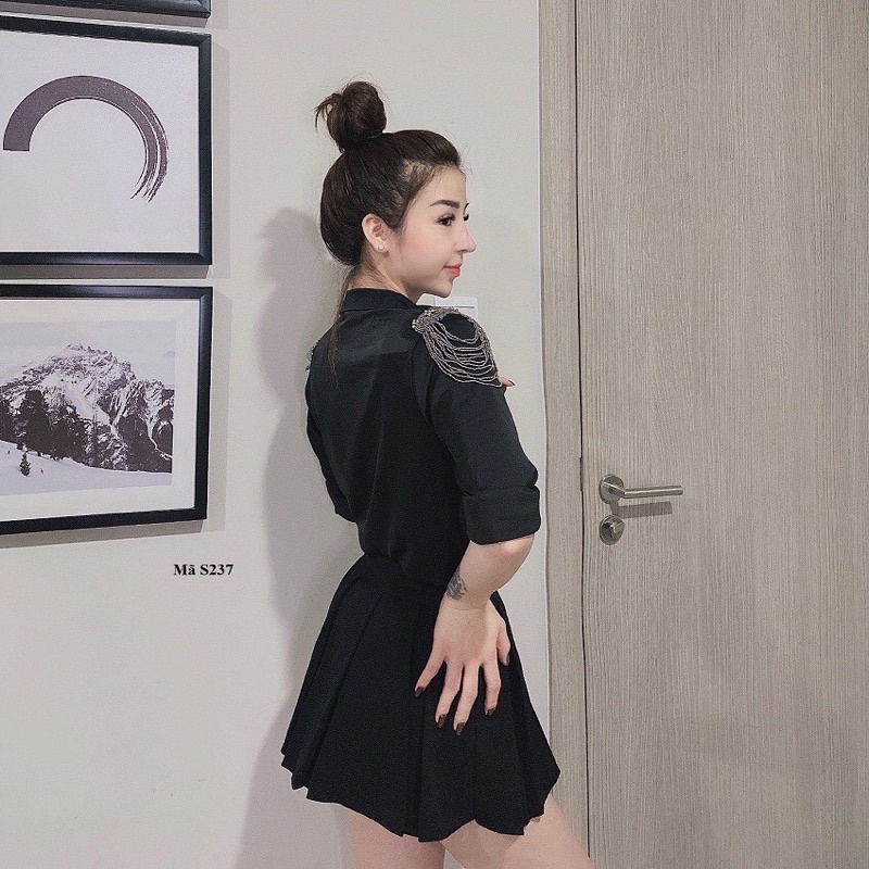 Áo sơmi cổ vest đính đá - Có sẵn