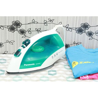 Bàn ủi hơi nước Panasonic NI-E410TMRA