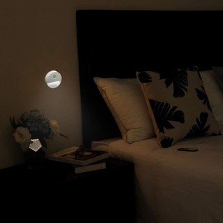 Đèn Led dán tường cảm ứng tự động phát sáng